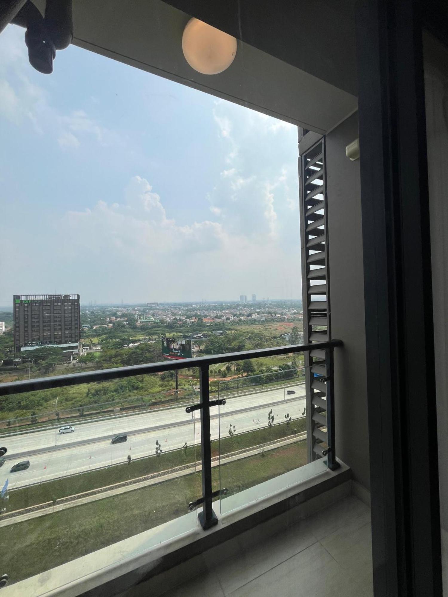 Stay N Cozy Apartemen Sky House Bsd By Sm Room Samporo المظهر الخارجي الصورة